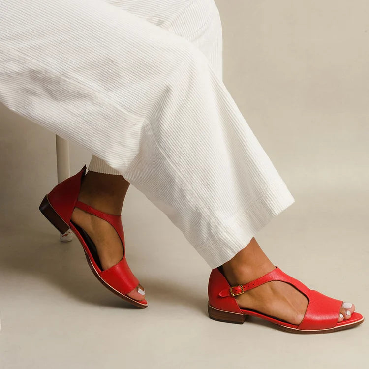 OTWARTE SANDALY BASSO Z ZAPIĘCIEM" can be rewritten as "BASSO Open Sandals with Strap.