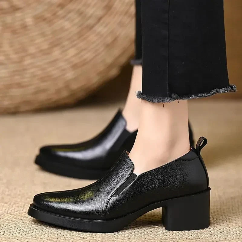 Carolyn Blokowe Heels