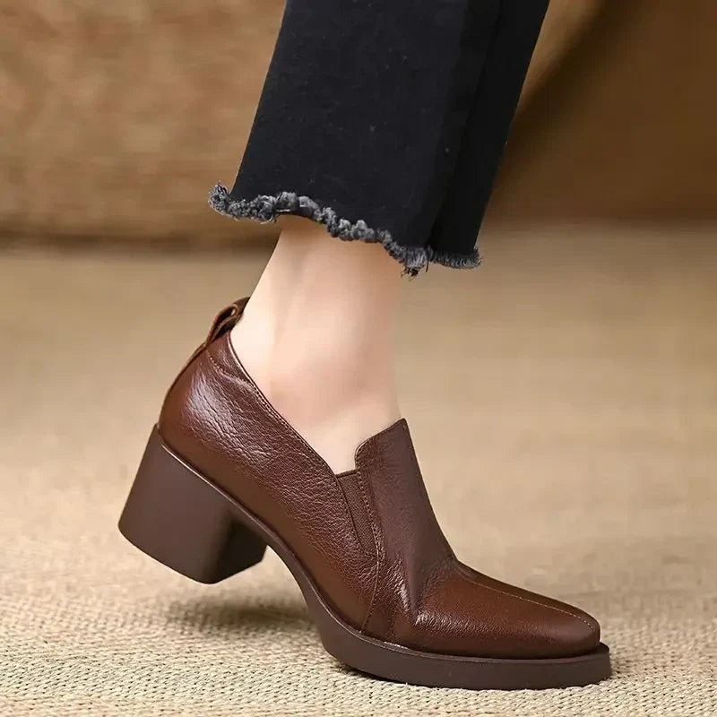 Carolyn Blokowe Heels