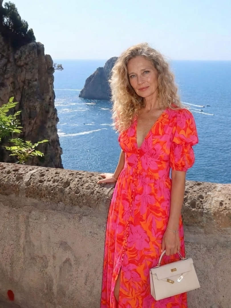 Willow | Midi Dress with Puff Sleeves in Floral Print