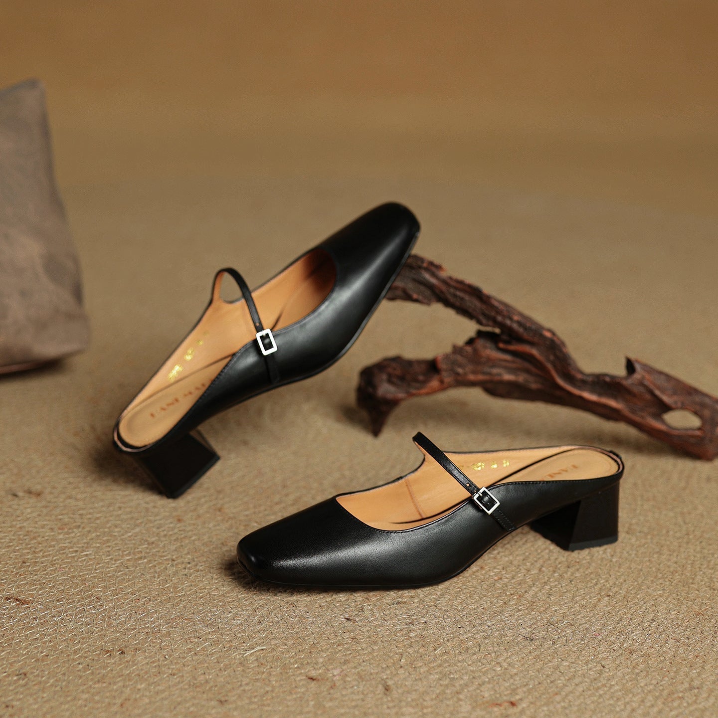 Meyra Leather Slides