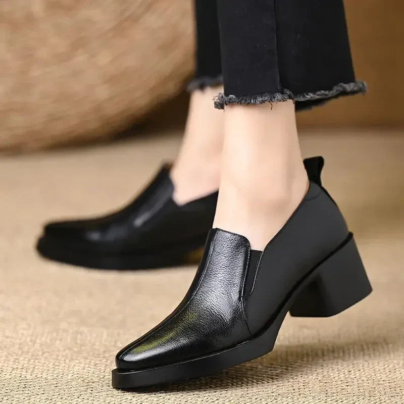 Carolyn Blokowe Heels